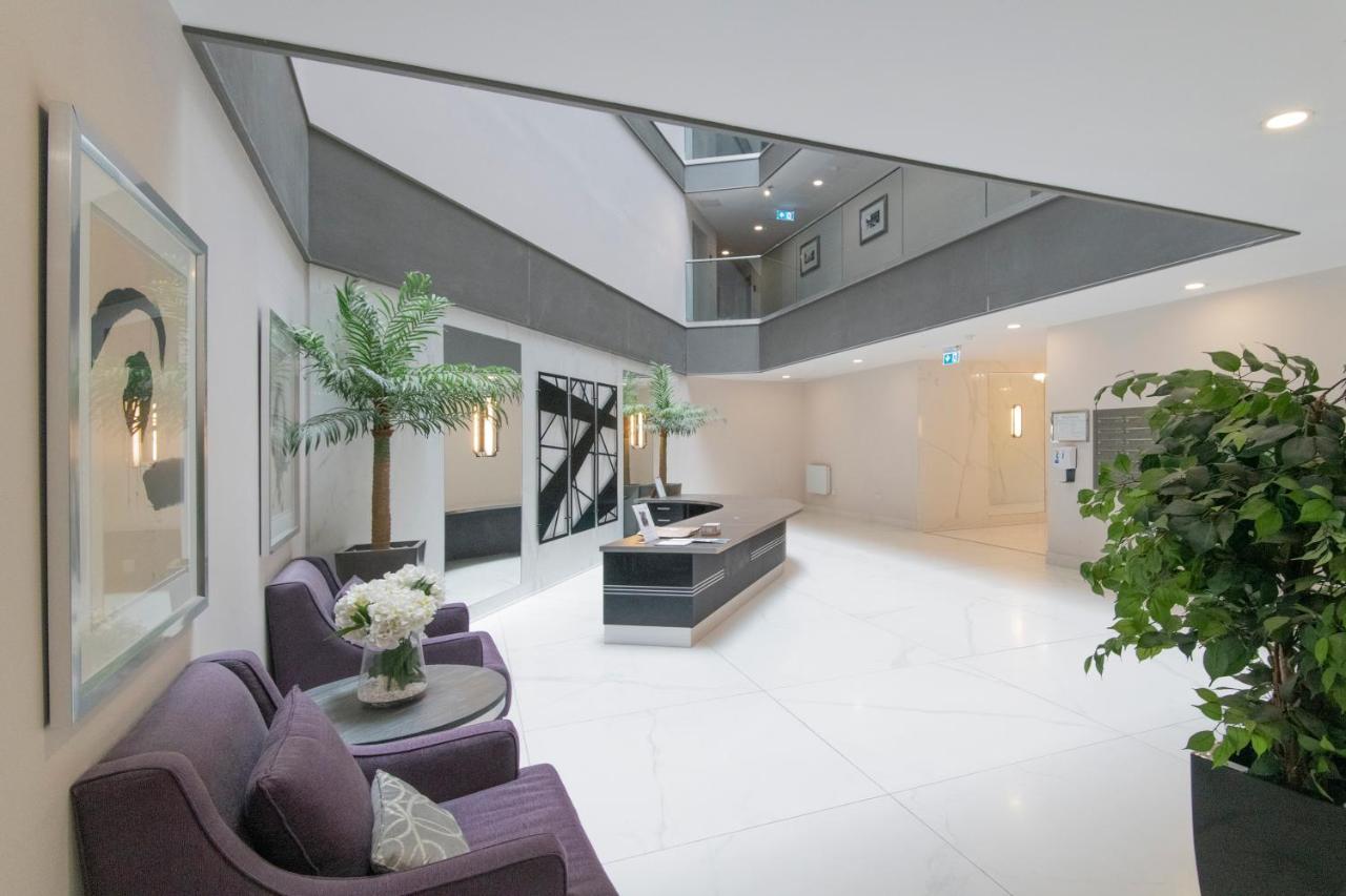 Spacious Apartment With Parking Space, Close To Heathrow, Elizabeth Line And Windsor Maidenhead Exterior foto